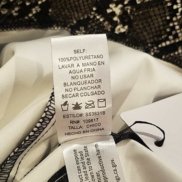 Snakeskin printed skirt - Picture 6 of 7